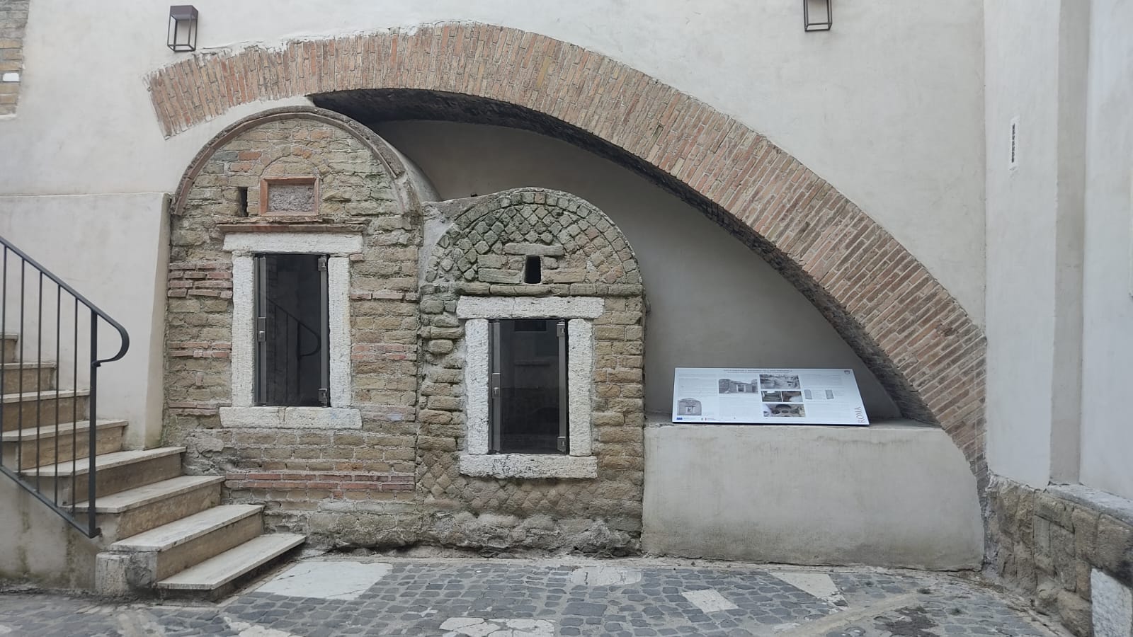 Le tombe della Rupe di S. Paolo: un nuovo percorso di visita del Sepolcreto della via Ostiense.